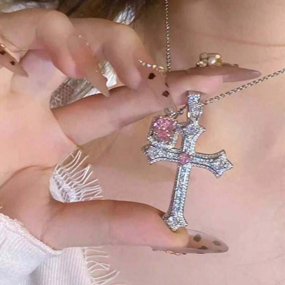 💖🤍💖 ELEGANT SILVER CROSS PENDANT NECKLACE WITH PINK CRYSTAL RHINESTONES❗️ - Picture 4 of 4